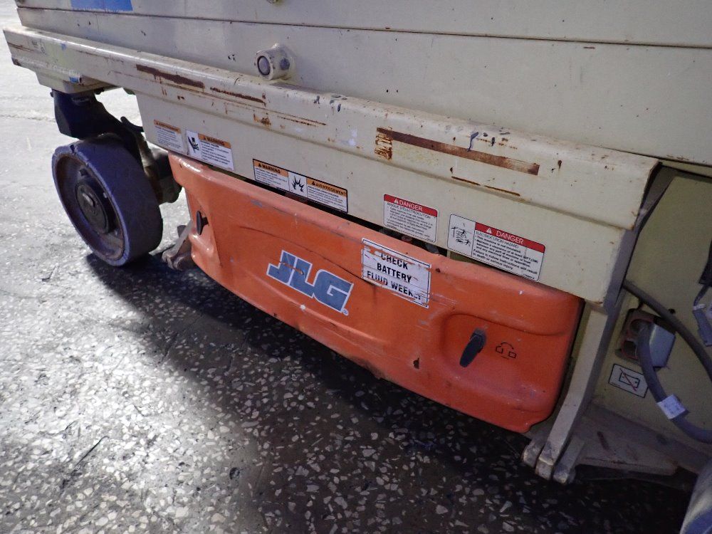 Jlg 500 Lbs Scissor Lift - 2630 Es