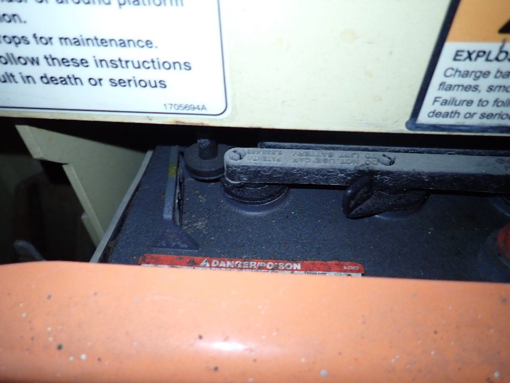 Jlg 500 Lbs Scissor Lift - 2630 Es