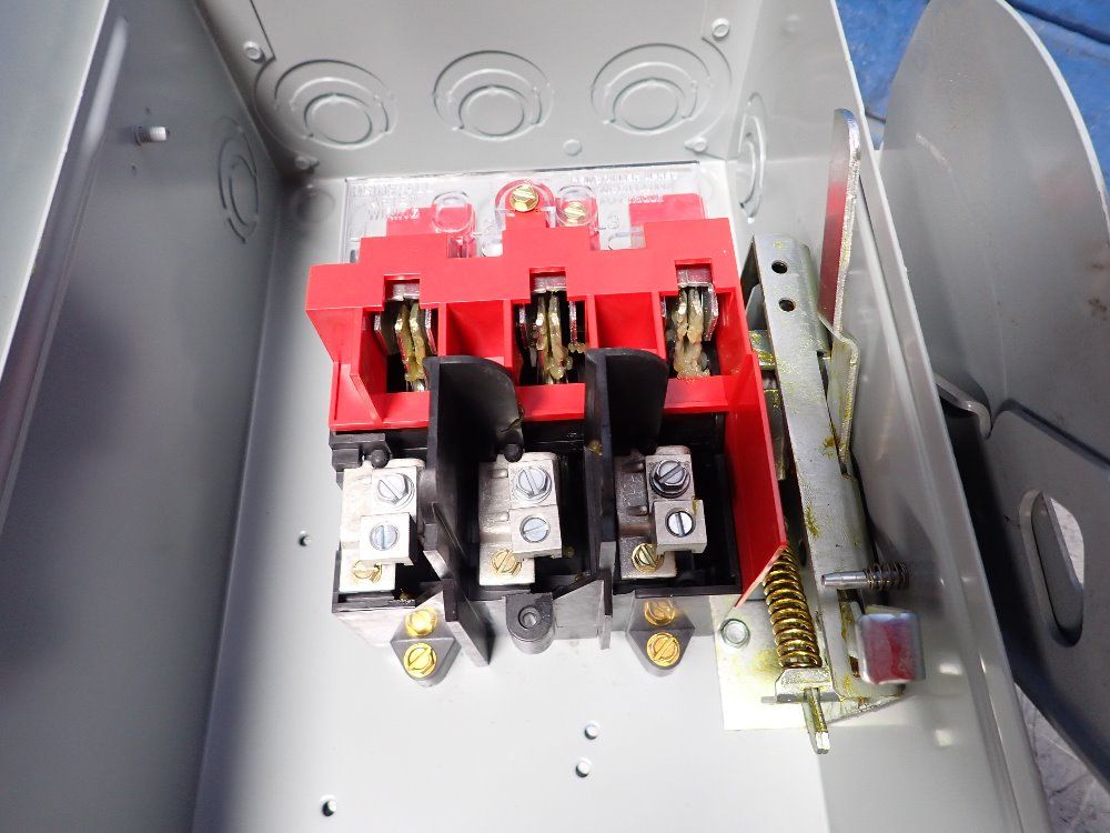 Eaton 30 Amps/600v Non Fusible Disconnect - 1hd361nf