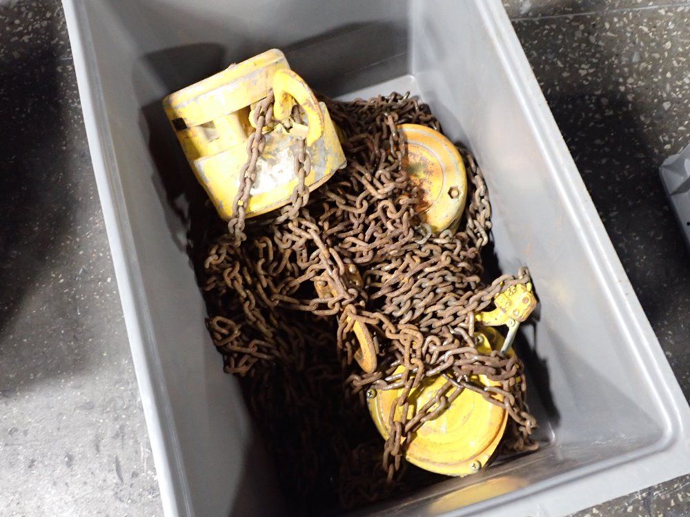 Kito Corp 1/2 Ton Chain Hoist