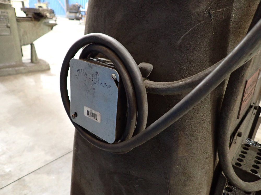 Bridgeport Vertical Milling Machine