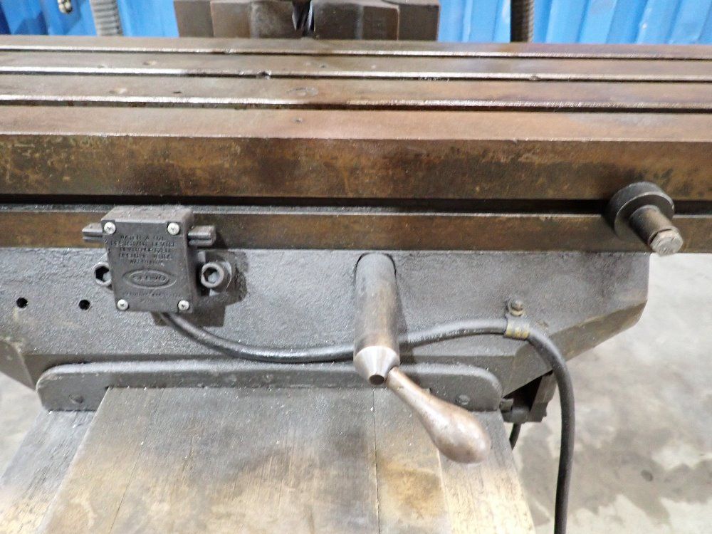 Bridgeport  Vertical Milling Machine