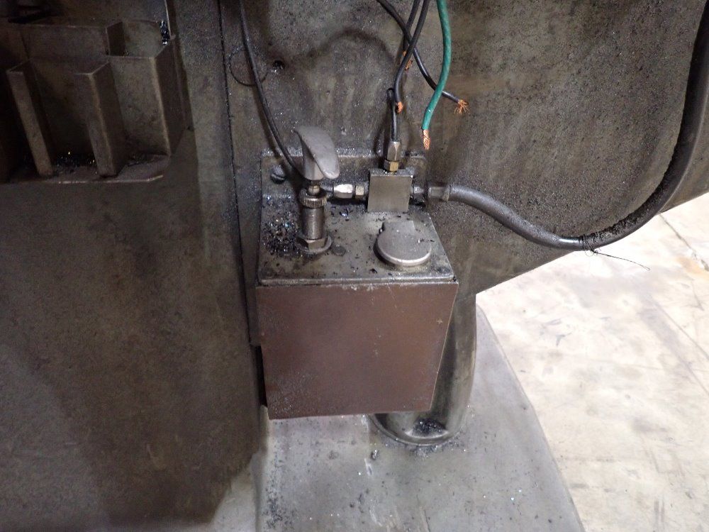 Bridgeport  Vertical Milling Machine