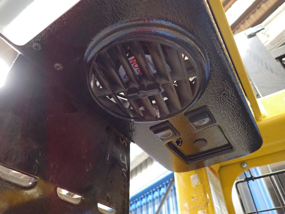 Yale 2000lbs Electric Order Picker - Os030efn24te105