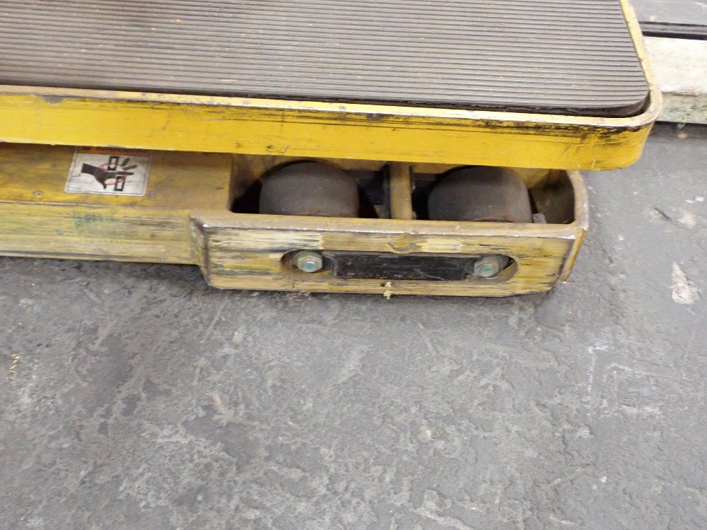 Yale 2000lbs Electric Order Picker - Os030efn24te105