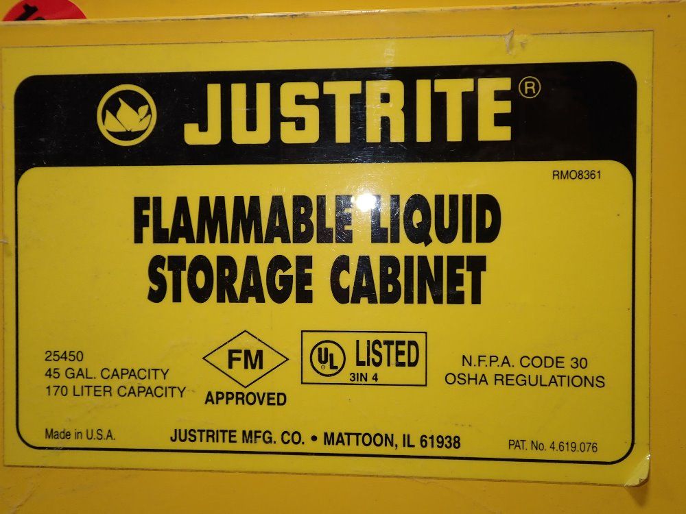 Justrite 45 Gallons/18" X 40" X 61" Id Flammable Storage Cabinet - 25450
