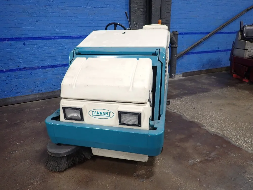 Tennant 42" Floor Sweeper - 8200