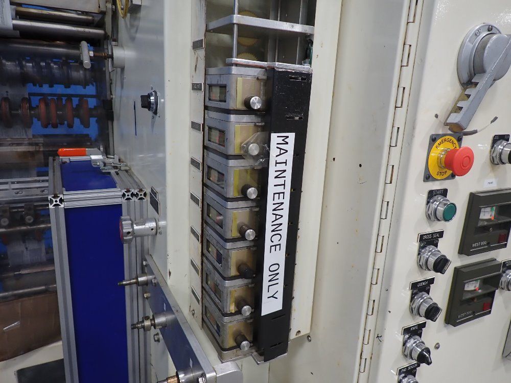 Circle Design V-12 Packaging Machine - V-12