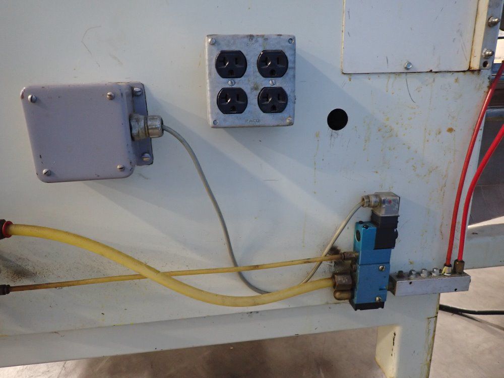 Circle Design V-12 Packaging Machine - V-12