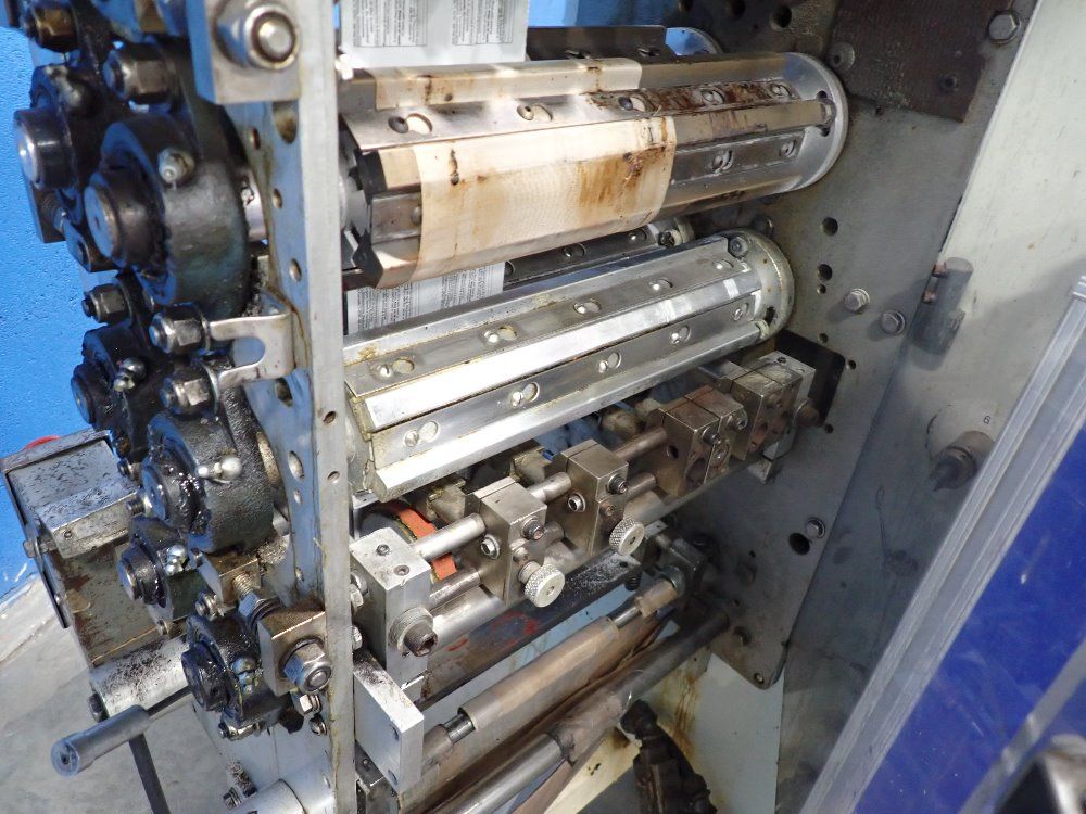 Circle Design V-12 Packaging Machine - V-12