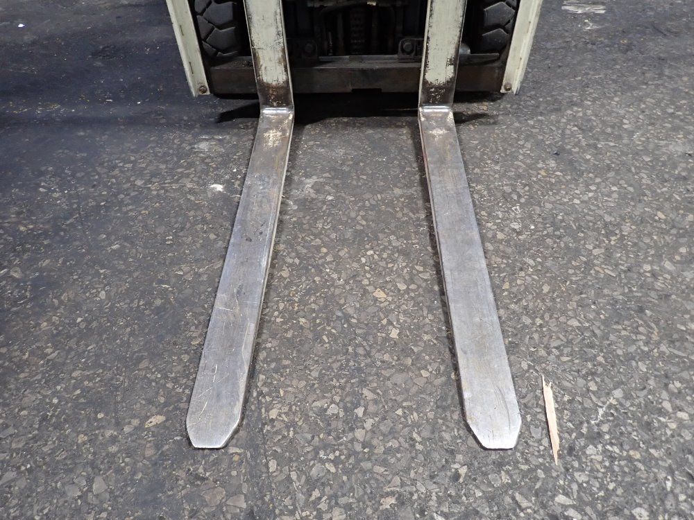 Yale 3650 Lbs Electric Forklift - Erp040vtn36te083