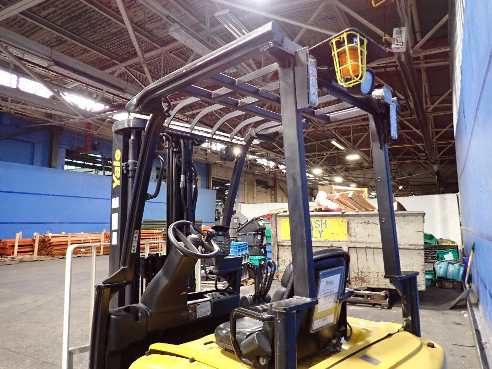 Yale 3650 Lbs Electric Forklift - Erp040vtn36te083