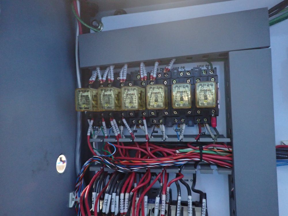 Santec 60" X 12" Cnc Vertical Mill - Rb40