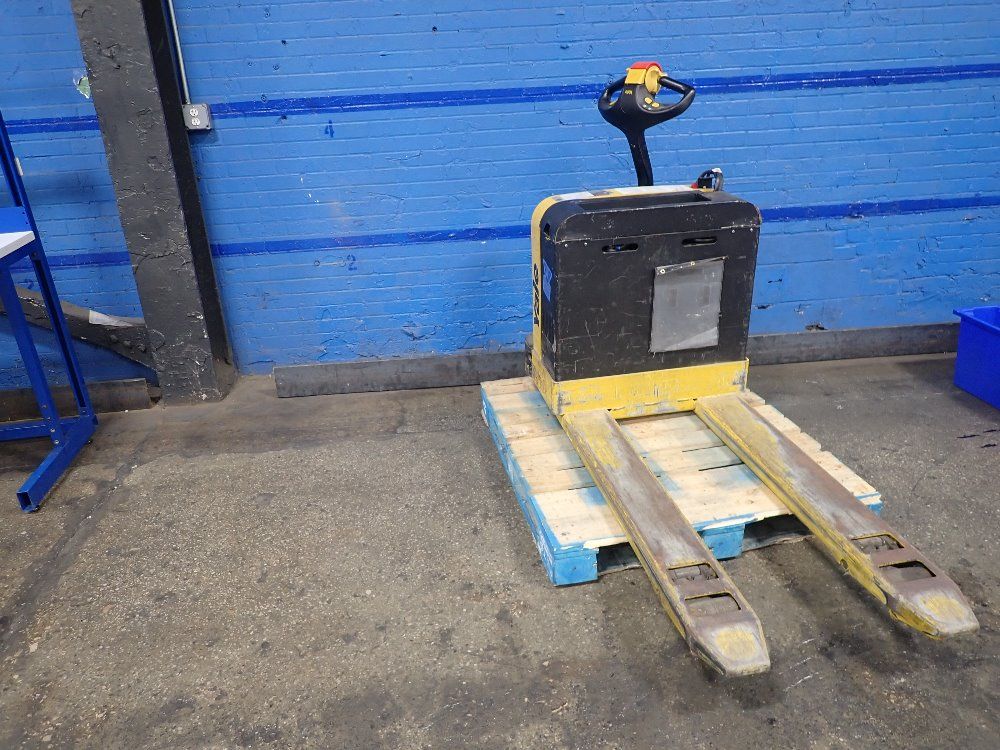 Yale 4000 Lbs Electric Pallet Jack - Mpb040-en24t2748