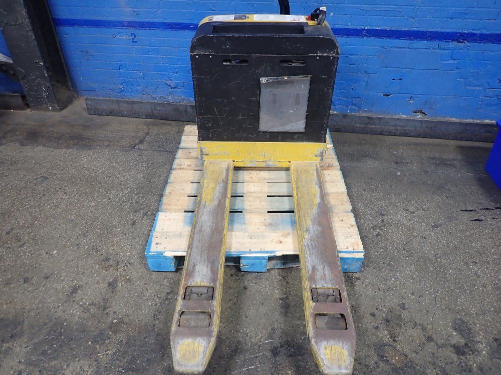 Yale 4000 Lbs Electric Pallet Jack - Mpb040-en24t2748