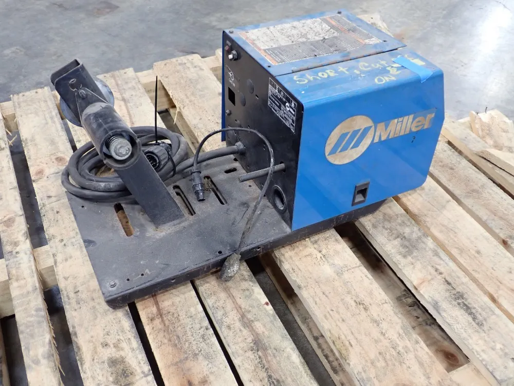 Miller Wire Feeder - 24a