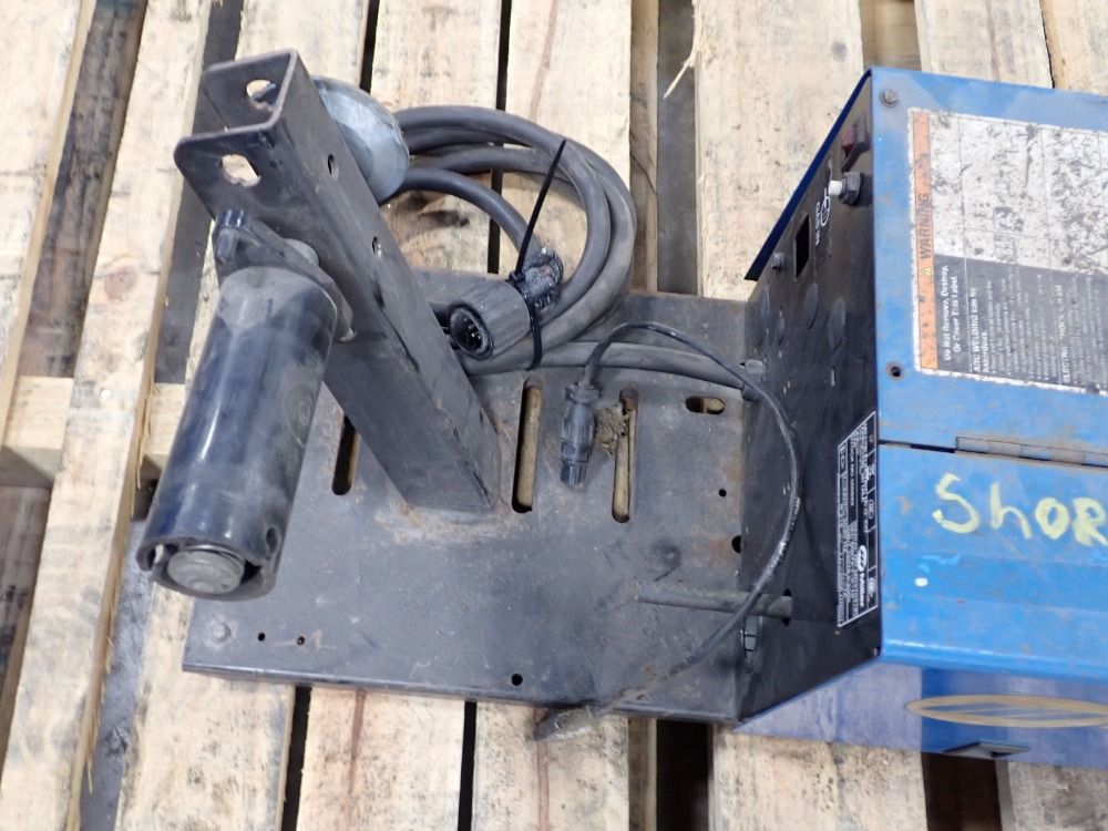Miller Wire Feeder - 24a