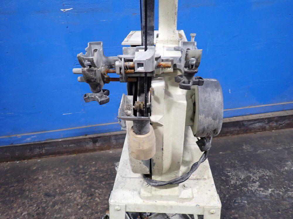 Delta 13 3/4" Vertical Band Saw - 28-245