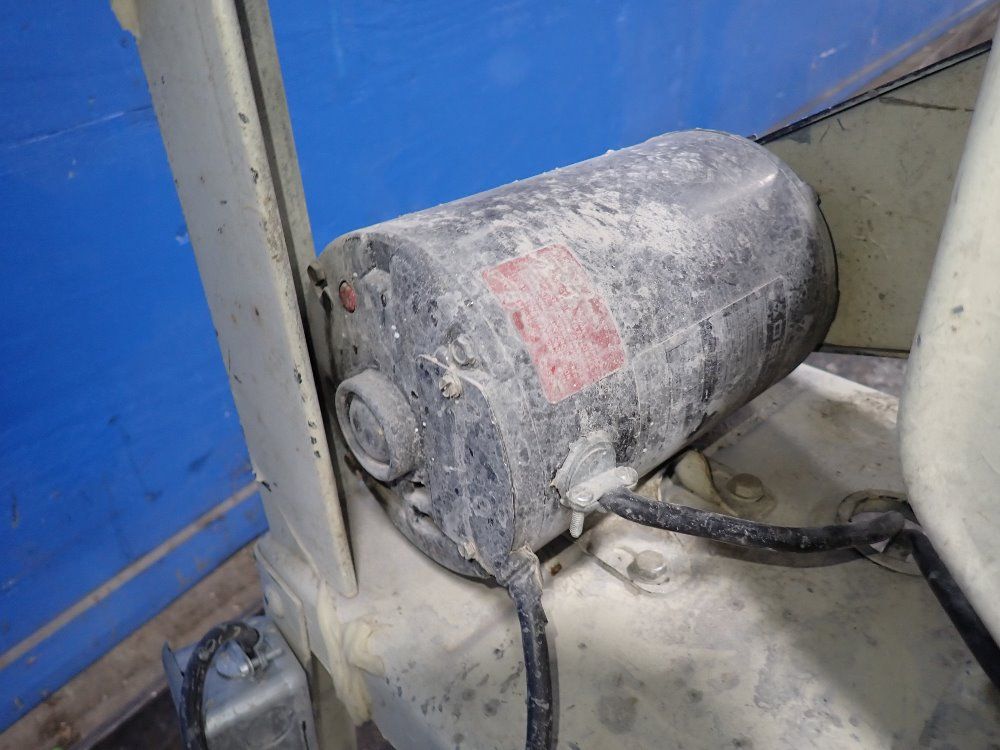 Delta 13 3/4" Vertical Band Saw - 28-245