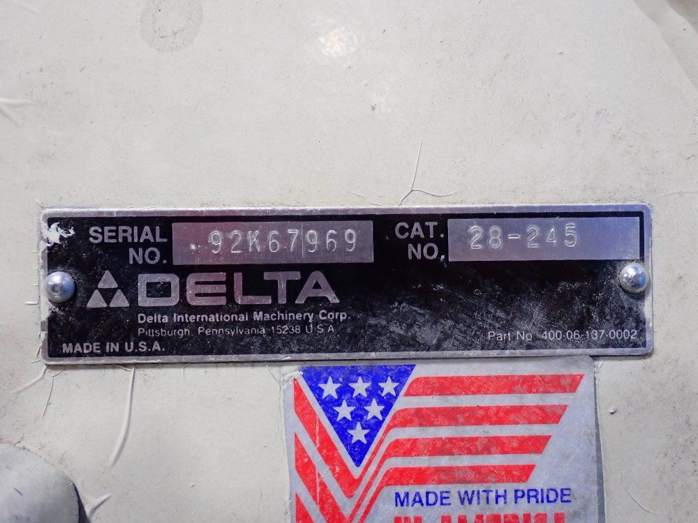 Delta 13 3/4" Vertical Band Saw - 28-245