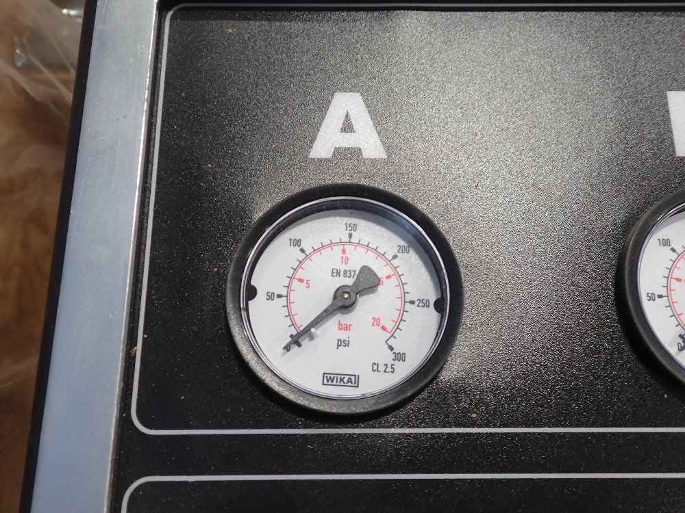 Ingersoll Rand 14.6 Litres Dryer - D90im