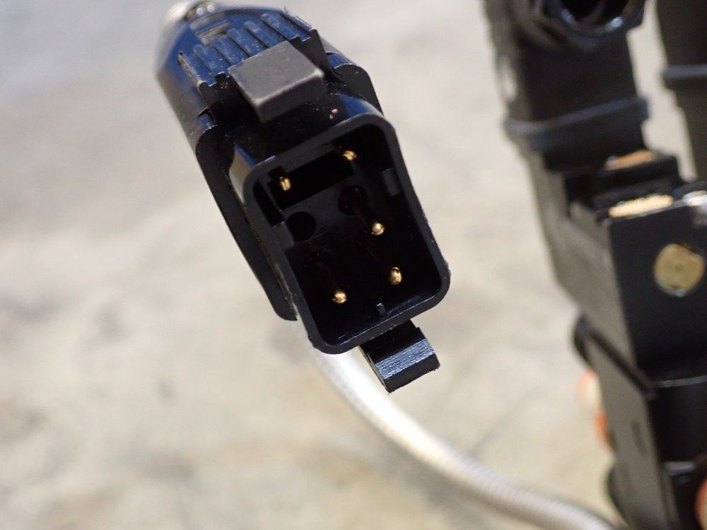 Nordson Pnuematic Applicator - Sura12-4-t