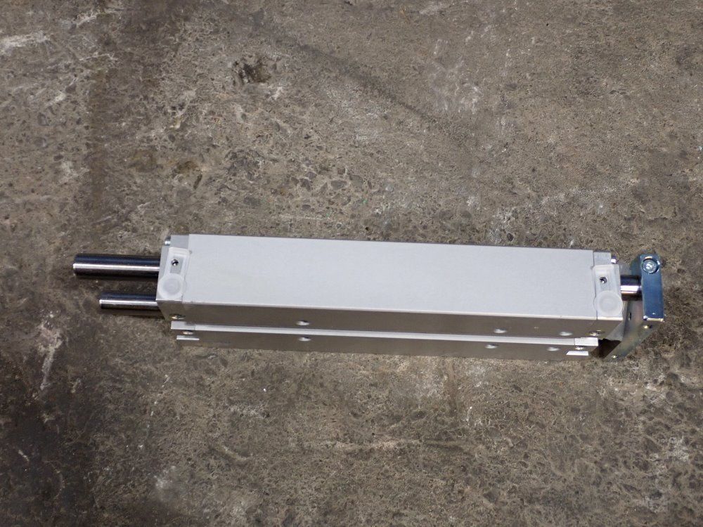 Festo Pneumatic Actuator - Dfm-25-200-b-ppv-a-gf