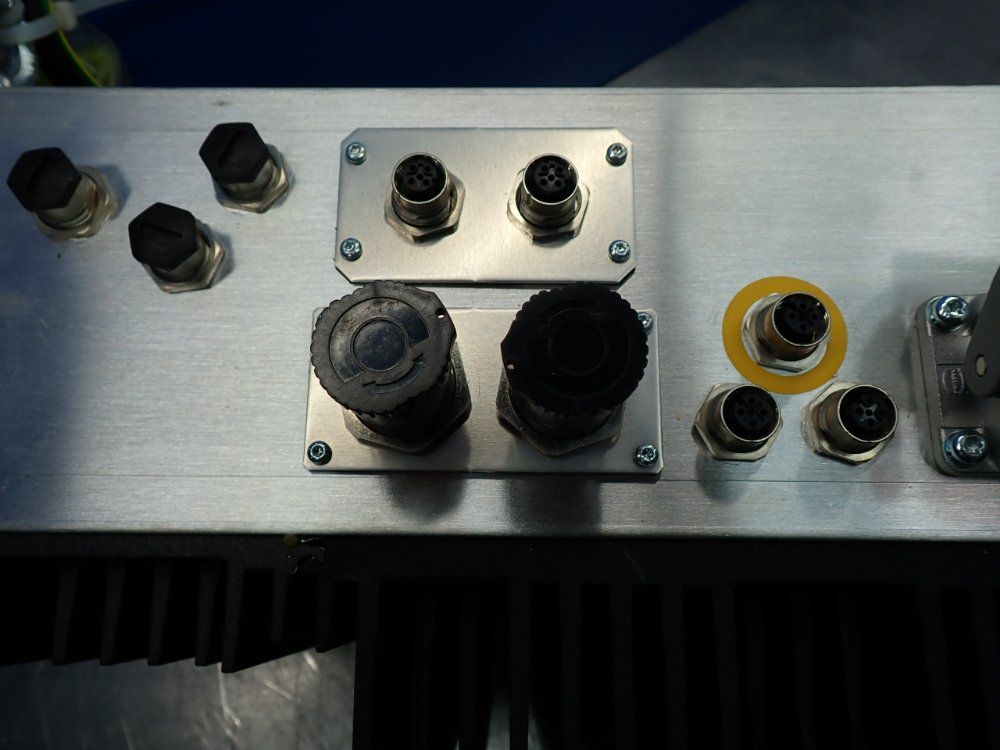 Sew Servodrive Movipro Drive And Application Controller - Phc21a-a075m1-e31a-00