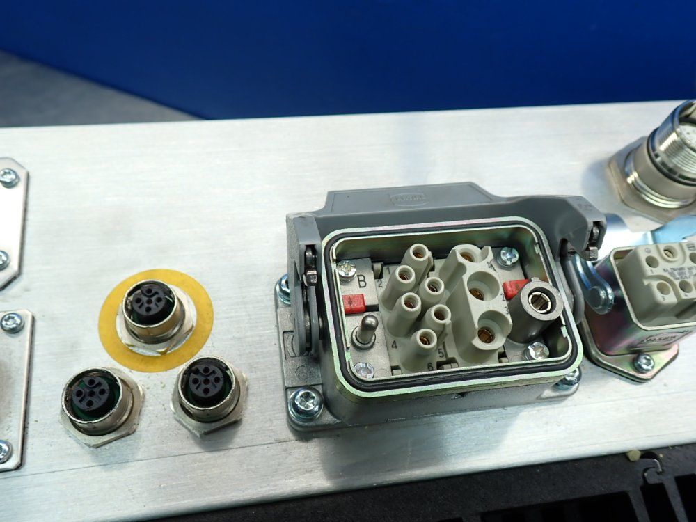 Sew Servodrive Movipro Drive And Application Controller - Phc21a-a075m1-e31a-00