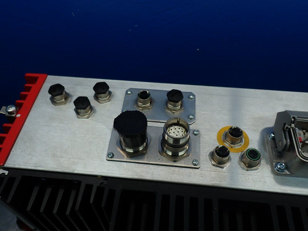 Sew Servodrive Movipro Drive And Application Controller - Phc21a-a075m1-e31a-00