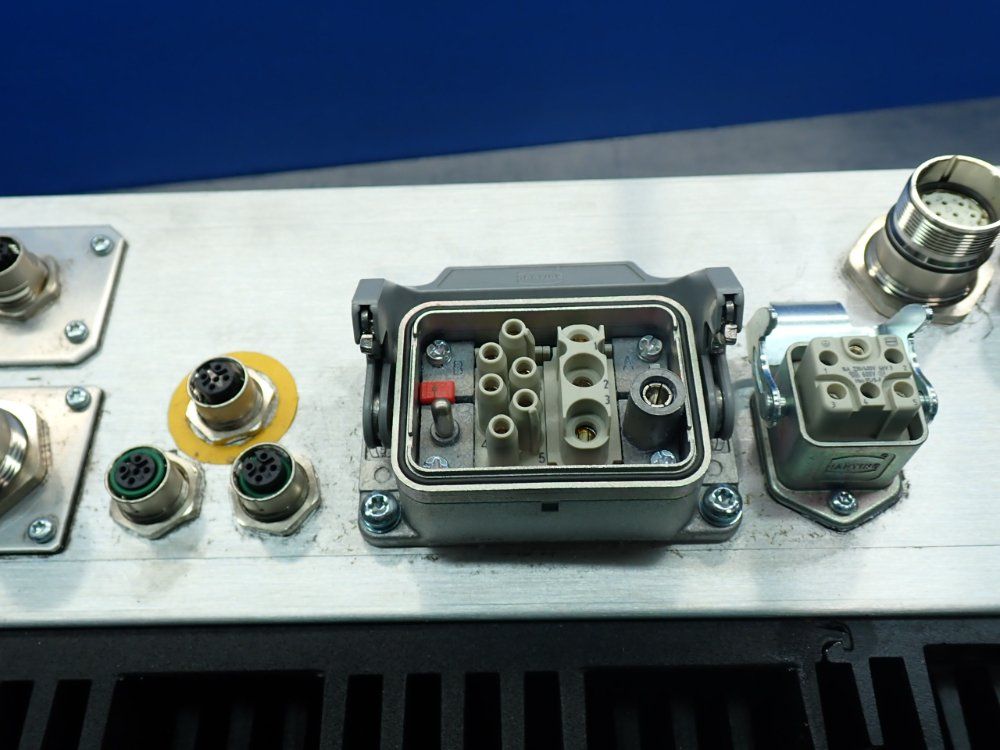 Sew Servodrive Movipro Drive And Application Controller - Phc21a-a075m1-e31a-00