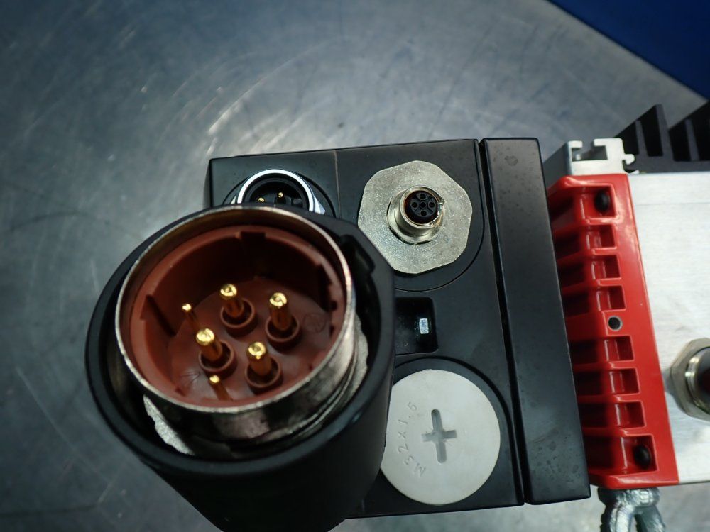 Sew Servodrive Movipro Drive And Application Controller - Phc21a-a075m1-e31a-00