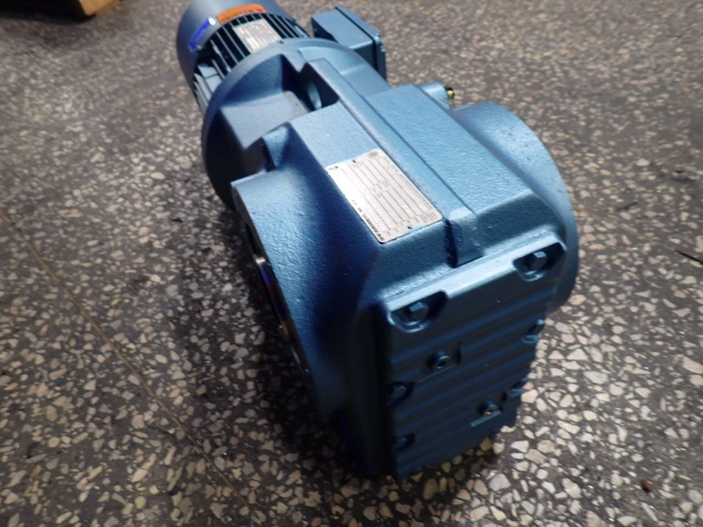 Sew-eurodrive 2 Hp Gear Drive - 850084544.08.08.001