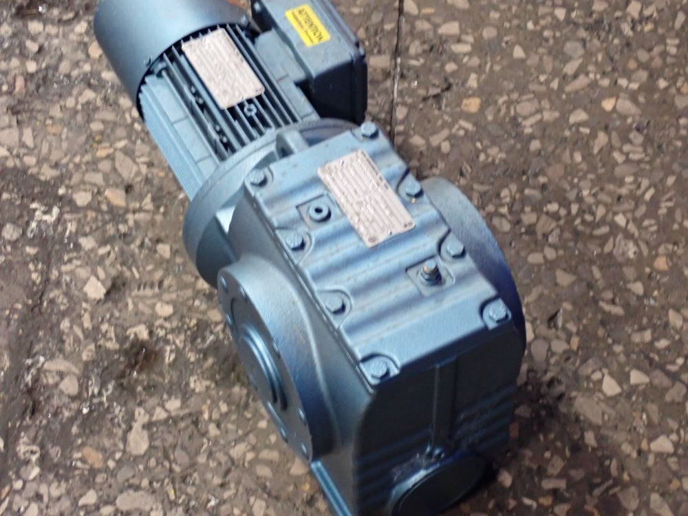 Sew 1 Hp Gear Drive - Dft80n4bng1nf