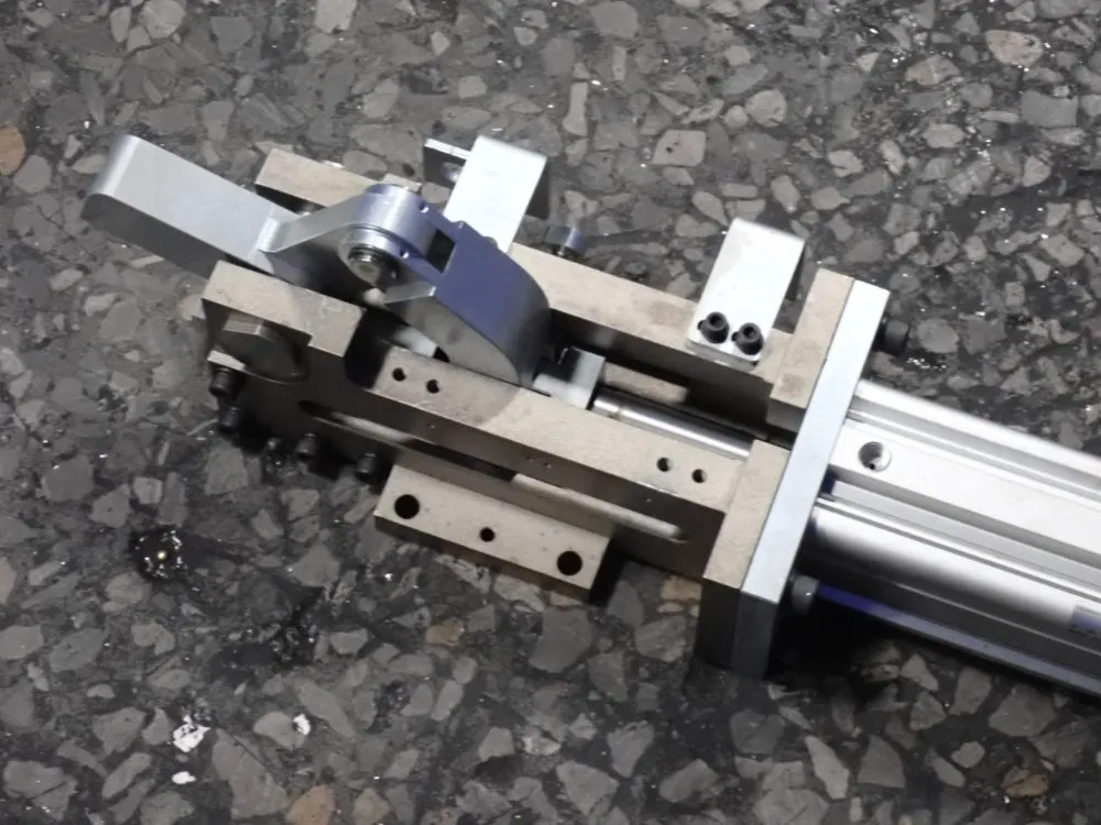 Smc Compact Cylinder - Cq2a63tf-175dcz