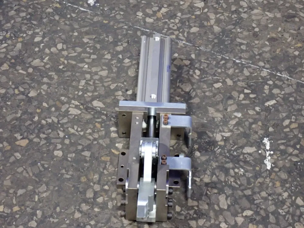 Smc Compact Cylinder - Cq2a63tf-175dcz