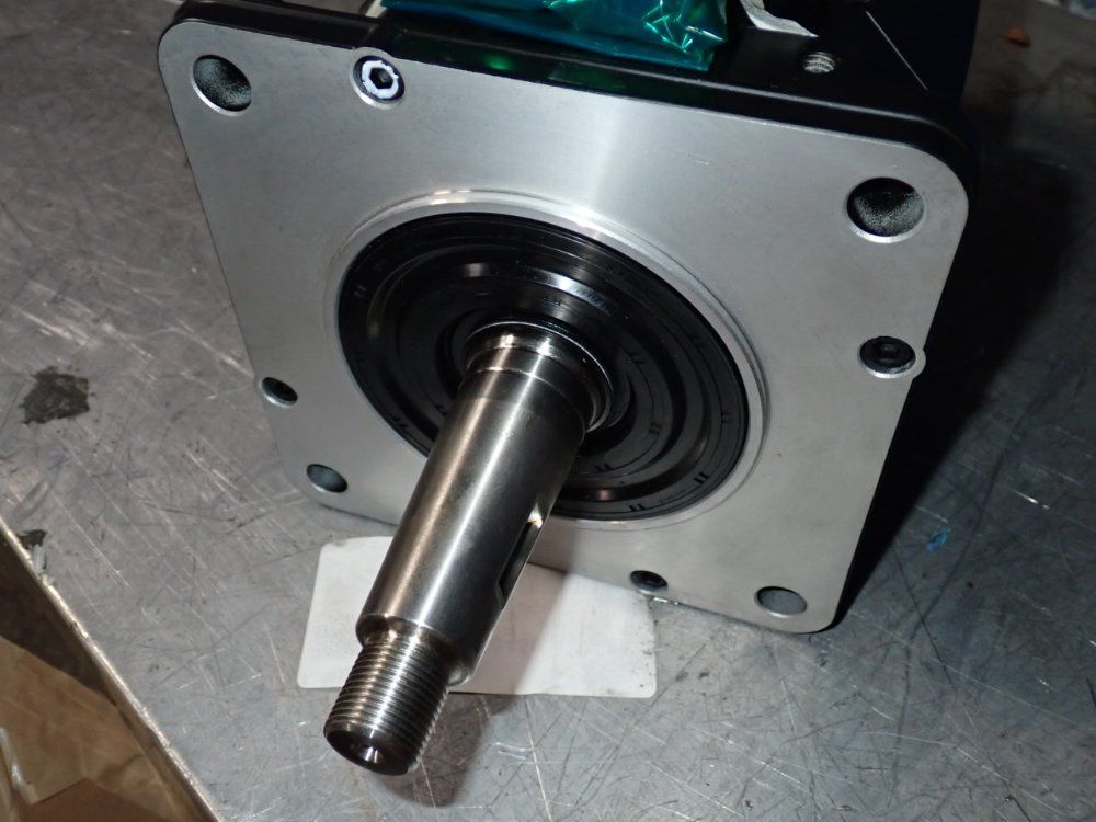 Fanuc 2.1 Kw Servo Motor - A06b-0142-b675#0006