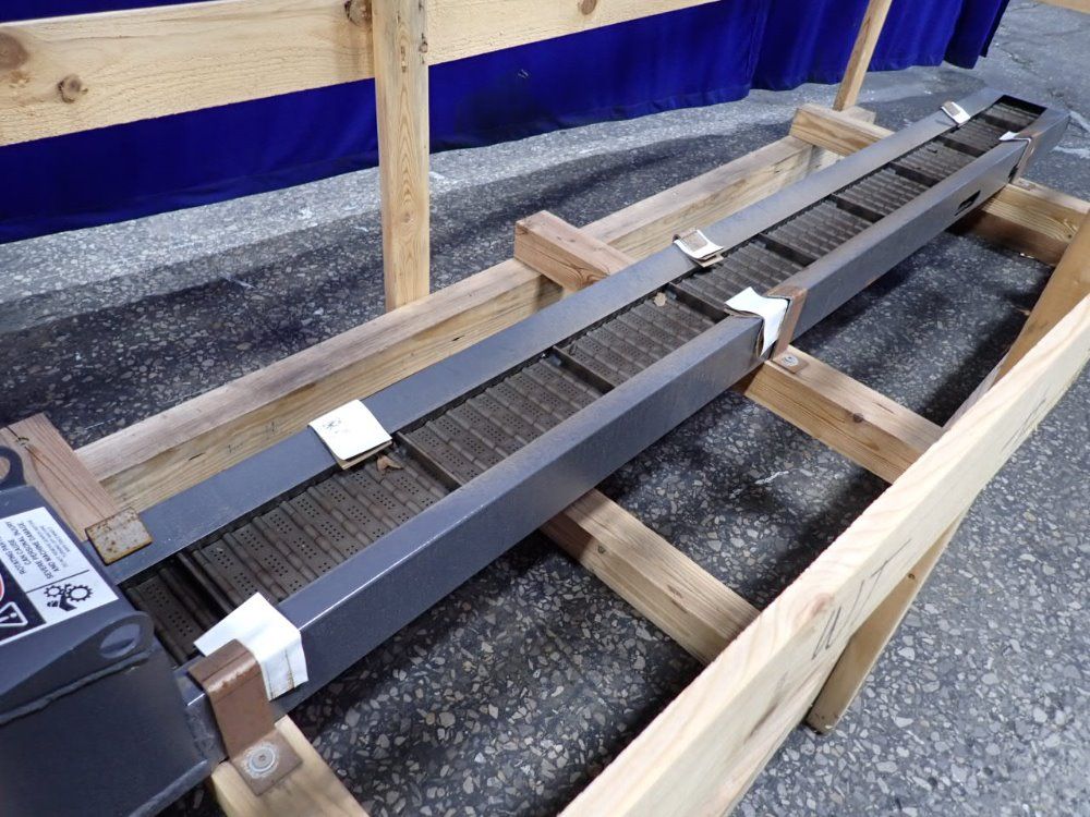 Hennig Incline Chip Conveyor - 100642