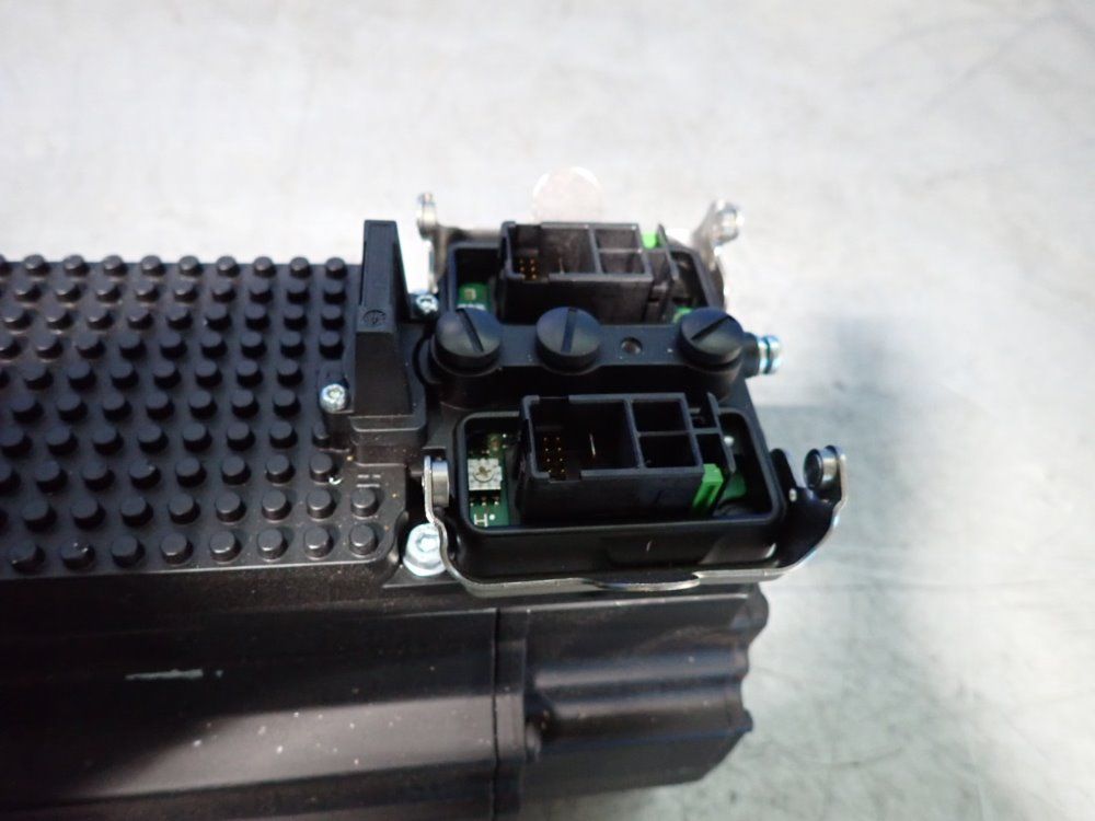 Rexroth Servo Motor - Ksm01.2b-071c-24n-s1-hg0-se-nn-d7-nn-fw