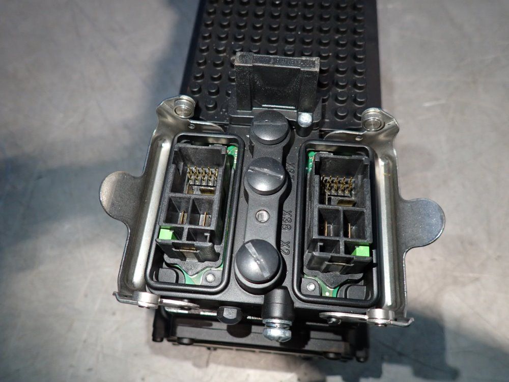 Rexroth Servo Motor - Ksm01.2b-071c-24n-s1-hg0-se-nn-d7-nn-fw