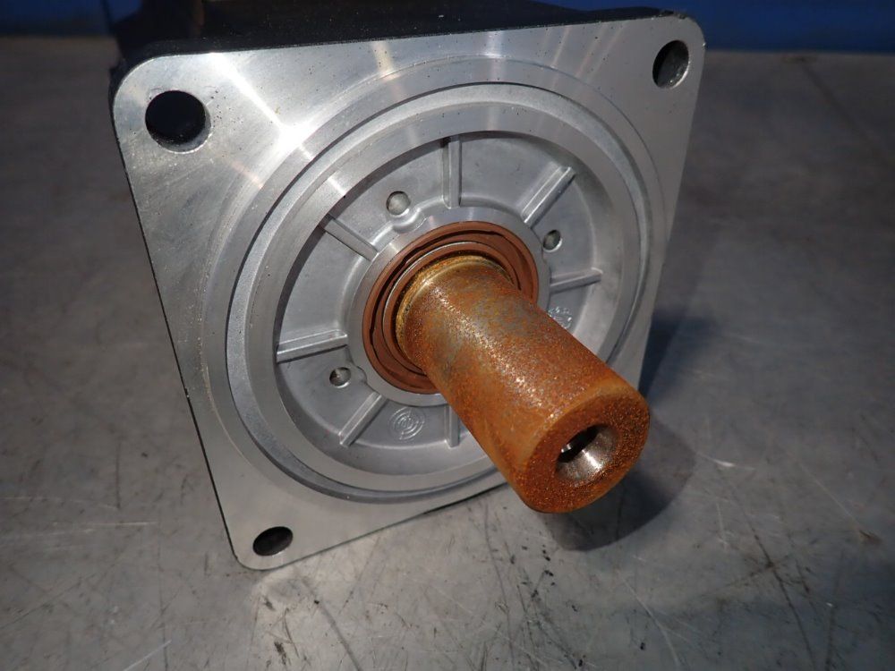 Rexroth Servo Motor - Ksm01.2b-071c-24n-s1-hg0-se-nn-d7-nn-fw