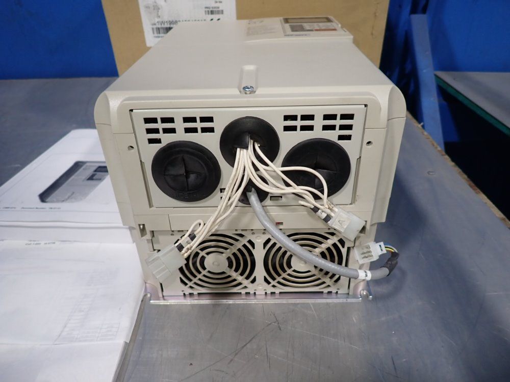 Yaskawa Ac Drive - Cimr-g7u20111b-082