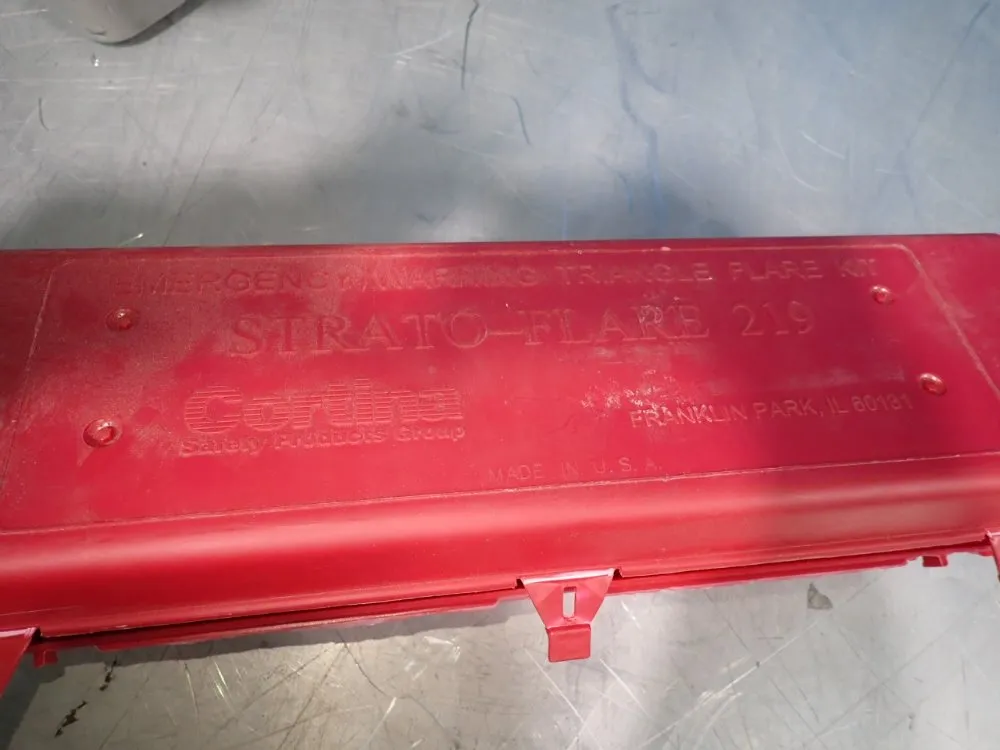 Cortina Safety Products Group Lot Of 2 Emergency Warning Triangle Flare Kits - Strato-flare 219