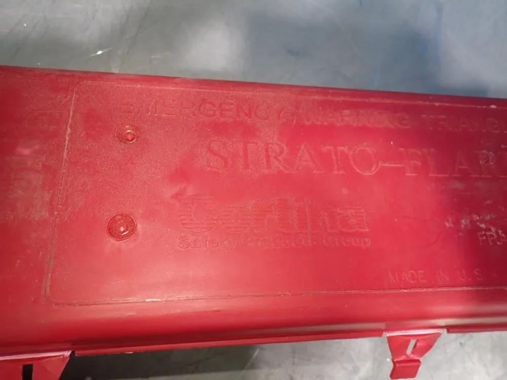 Cortina Safety Products Group Lot Of 2 Emergency Warning Triangle Flare Kits - Strato-flare 219