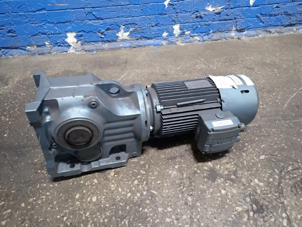 Sew-eurodrive 5 Hp Gear Drive - 850200214.06.06.001