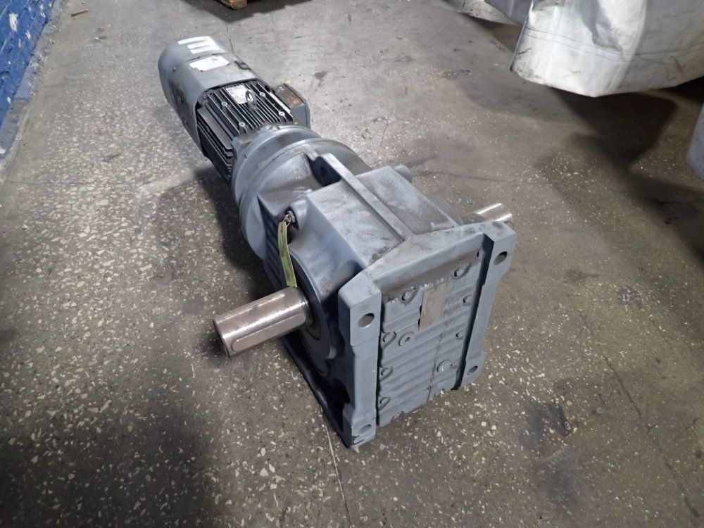 Sew-eurodrive 5.5 Hp Gear Drive - 87.7276064601.0001x16.50