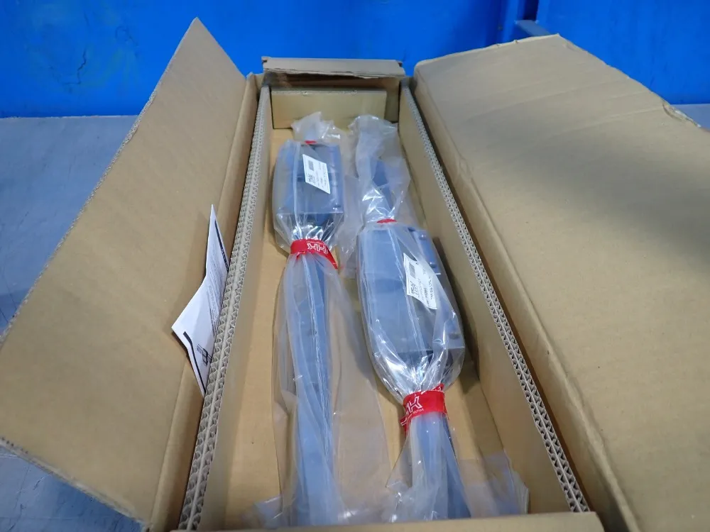 Thk Linear Bearing Guide, 2 Sets Of 2 - Shs25c2uu+640l-ii