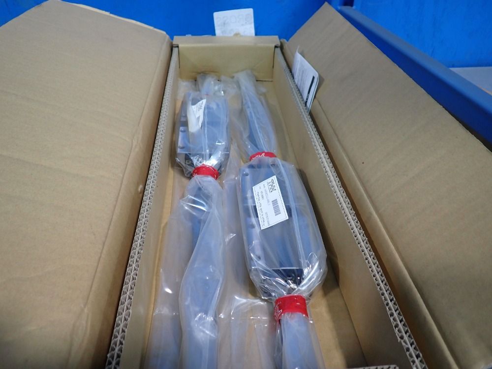 Thk Linear Bearing Guide, 2 Sets Of 2 - Shs25c2uu+640l-ii