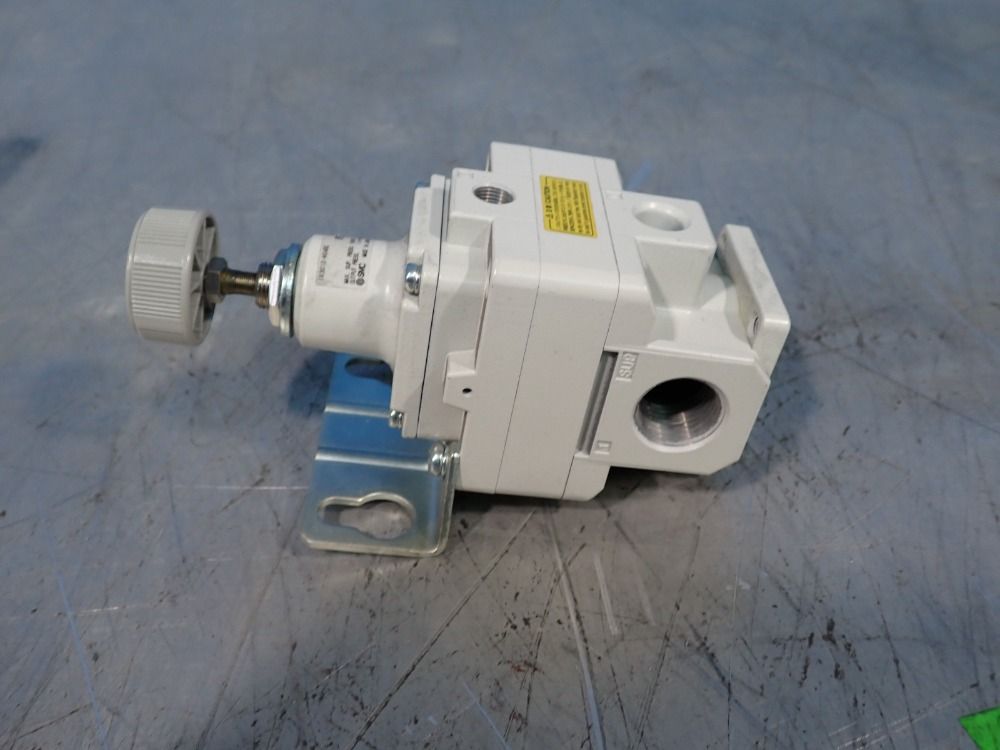Smc Precision Regulator - Ir3010-n04bg