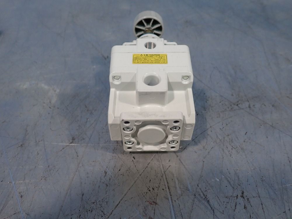 Smc Precision Regulator - Ir3010-n04bg